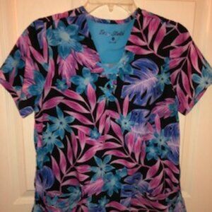 Easy Stretch Women's Scrub Top (Size Small)